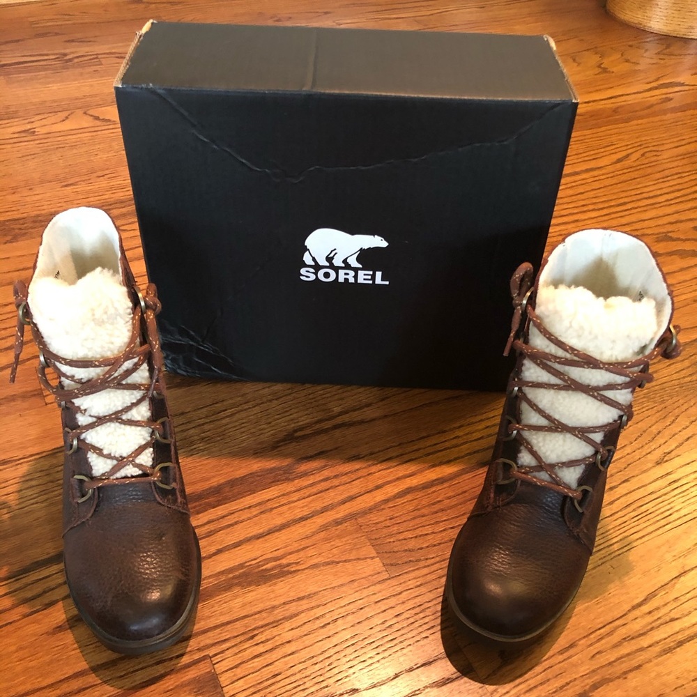 Sorel Phoenix Short Lace Cozy